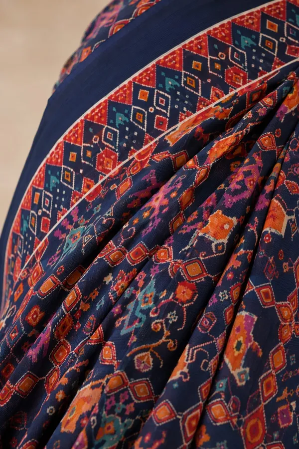 Multicolor_Patola_Print_Casual_Weightless_Saree_For_Women