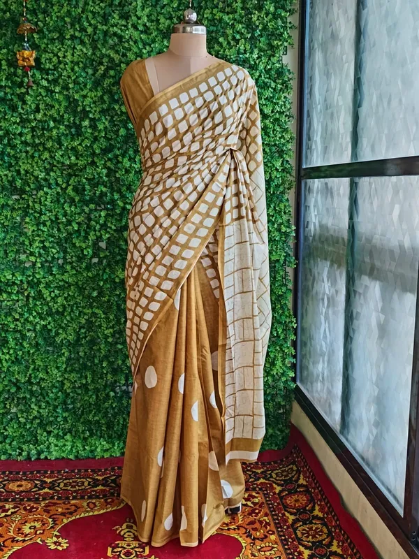 Tan_color_Pure_Cotton_Mul_Mul_Jaipur_Block_Print_Saree