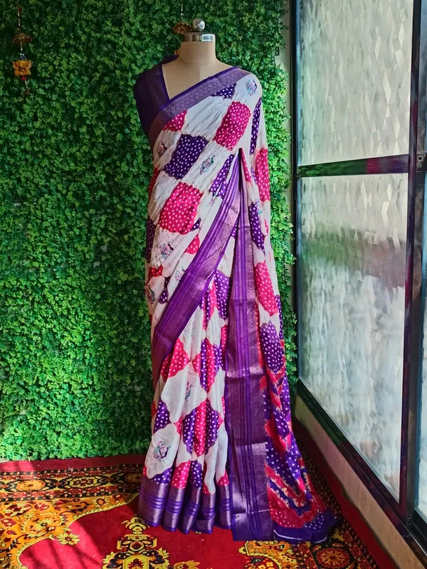 White_color_Premium_Heavy_Mash_Mellow_Saree_with_High_Quality_Zari_Weaving_Border.