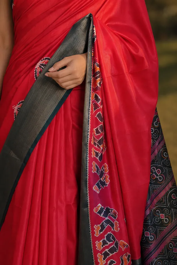 Red_color_Digital_Print_Dolla_Silk_Saree