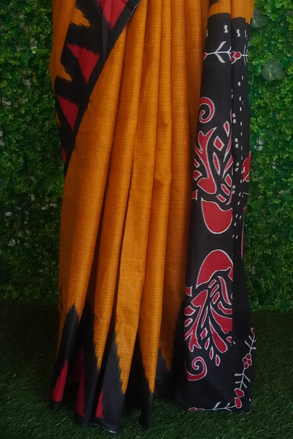 Golden_colour_Temple_Border_Light_Weight_Printed_Mul_Cotton_Saree_for_Women