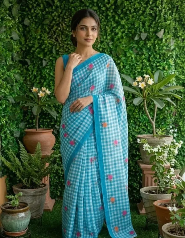 Blue_and_White_Beautiful_Chex_Printed_Cotton_Saree
