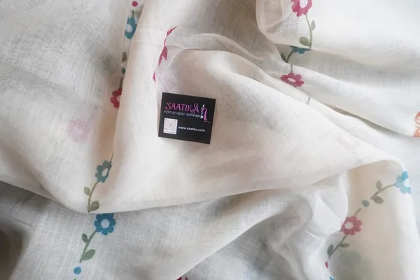 Half_White_Beautiful_Printed_Cotton_Casual_Light_Weight_Saree