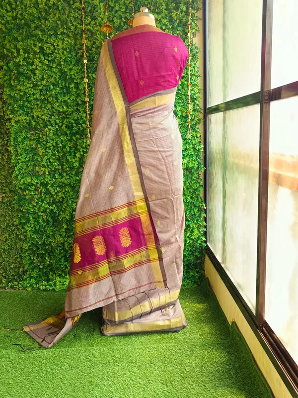 Rosy_Brown_color_Handloom_Woven_Bengal_Cotton_Saree