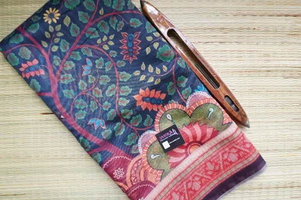 Navy_Blue_color_Beautiful_Kalamkari_Design_Printed_Chanderi_Cotton_Saree