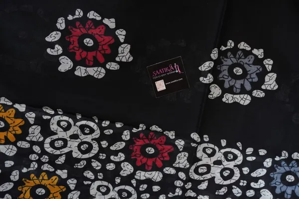 Black_and_White_Printed_Pure_Mul_Cotton_Saree_For_Women