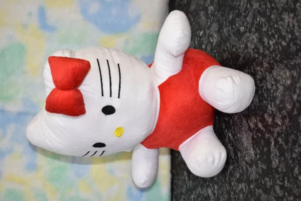 Red_Hello_Kitty_Nylex_Plush_Toy