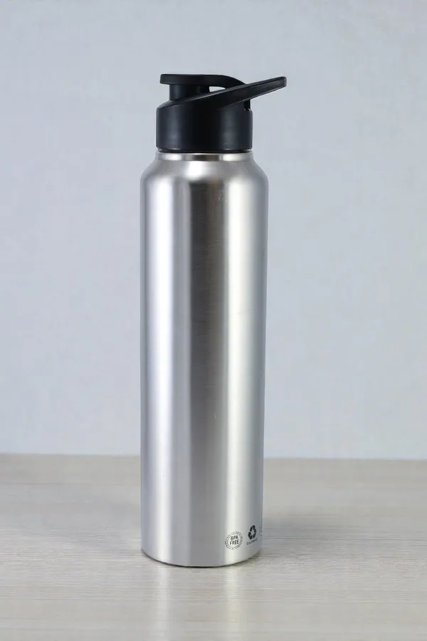 Silver_Stainless_Steel_Sigma_Stainless_Steel_Sports_Bottle_For_Unisex