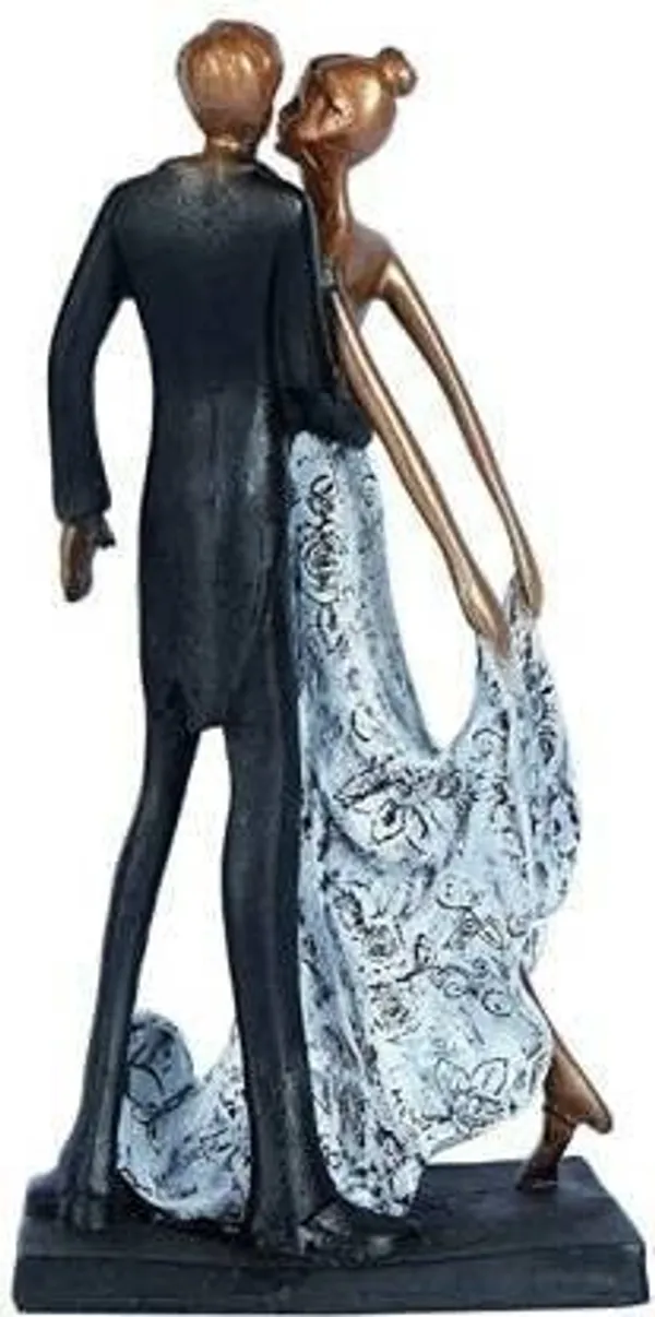 Beautiful_Couple_Dancing_Figurine_-_Ceramic_Statue_with_Gold_Accents_for_Gifting
