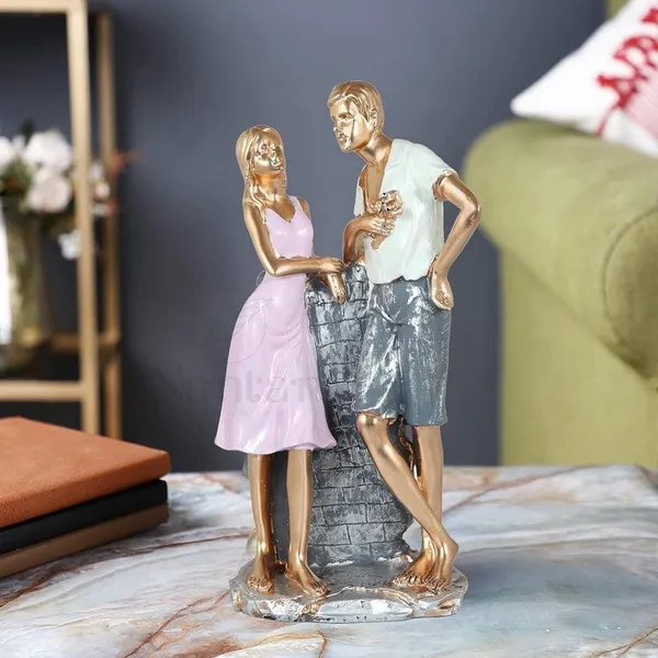 Golden_Couple_Statue,_Romantic_Decorative_Figurine_for_Home,_Gift_for_Couples_-_Wedding_Decoration