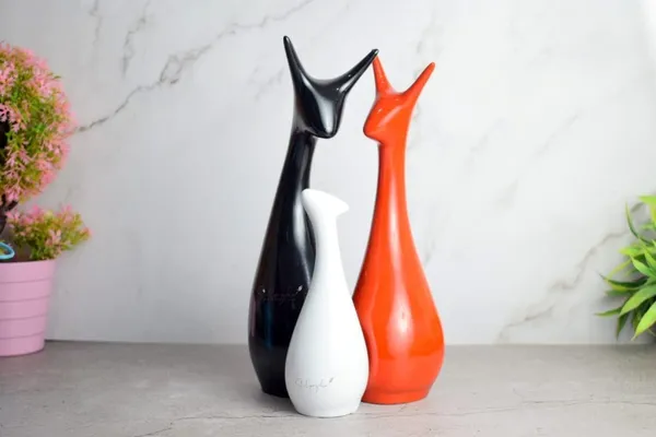 Stylish_Abstract_Cat_Sculpture_Trio_-_Modern_Ceramic_Art_Decor_for_Living_Room_&_Office