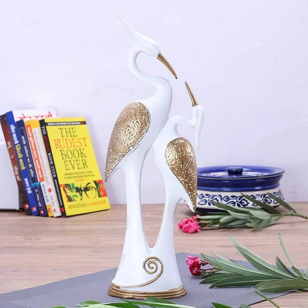 Elegant_White_and_Gold_Crane_Statue_for_Home_Decor_-_Perfect_Gift_Idea