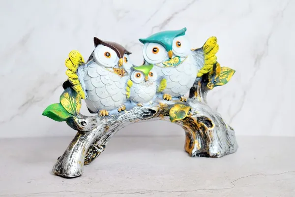 Handcrafted_Owl_Family_Statue_-_Unique_Home_Decor_Piece_for_Nature_Lovers