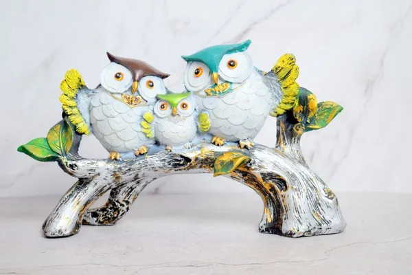 Handcrafted_Owl_Family_Statue_-_Unique_Home_Decor_Piece_for_Nature_Lovers