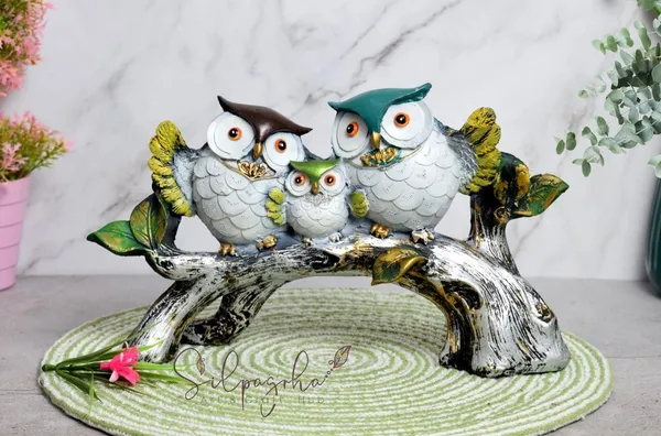 Handcrafted_Owl_Family_Statue_-_Unique_Home_Decor_Piece_for_Nature_Lovers