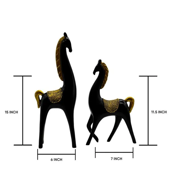Elegant_Black_&_Gold_Giraffe_Figurines_-_Modern_Home_Decor_Set