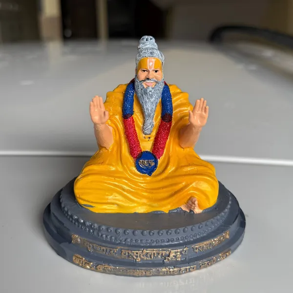 Premanand_Ji_Maharaj_Idol_|_Resin_Decorative_Murti_for_Home_&_Office