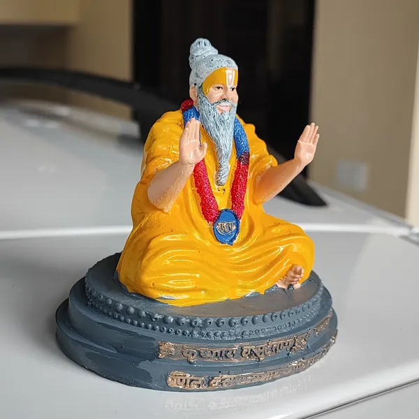 Premanand_Ji_Maharaj_Idol_|_Resin_Decorative_Murti_for_Home_&_Office