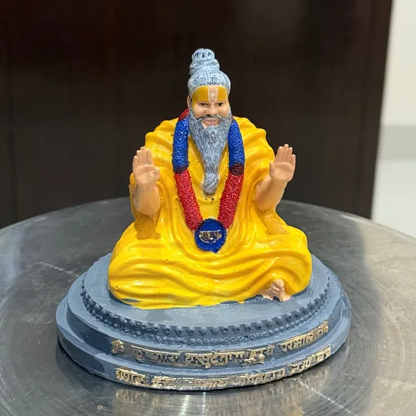 Premanand_Ji_Maharaj_Idol_|_Resin_Decorative_Murti_for_Home_&_Office