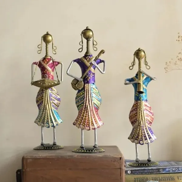 Handcrafted_Metal_Standing_Lady_Musician_|_Elegant_Decorative_Showpiece_for_Home_&_Office_decor_|_Artistic_Rajasthani_Folk_Art_Figurine