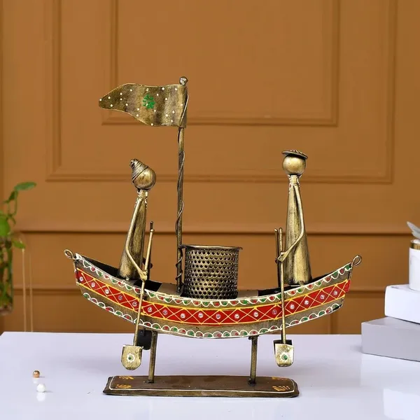 Metal_Small_Boat_Pen_Holder_|_Handcrafted_Desk_Organizer_for_Home_&_Office_Decoration