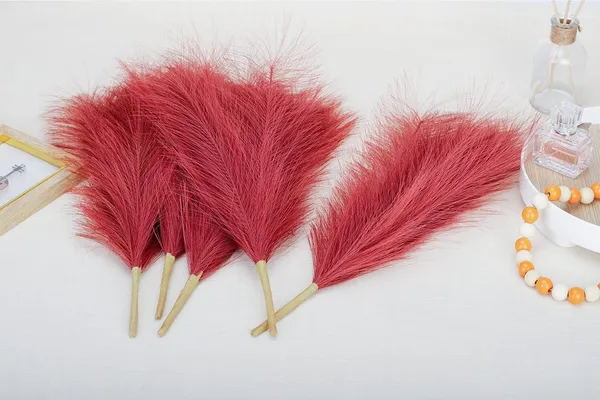 Red_Artificial_Pampas_(Set_Of_3)_For_Decoration