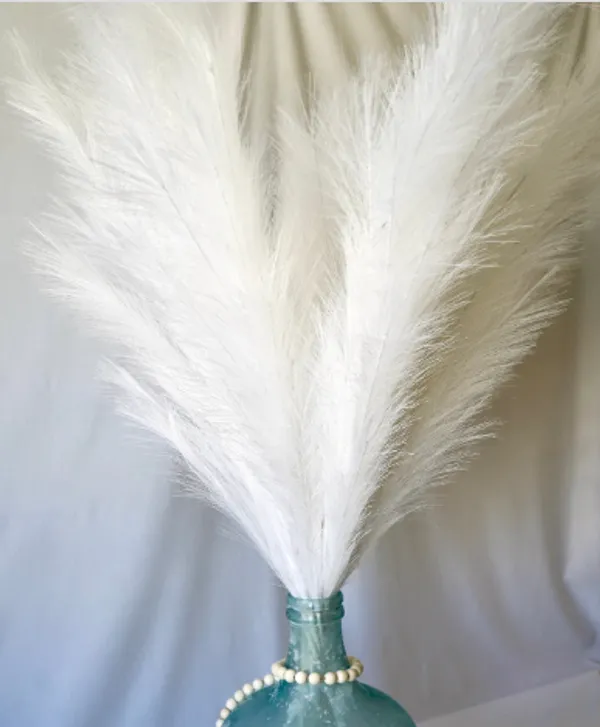 Snow_White_Artificial_Pampas_(Set_Of_3)_For_Decoration