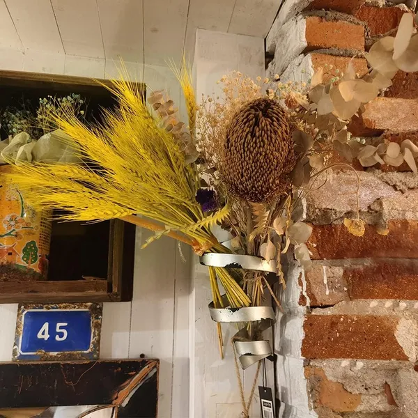 Yellow_Dried_Wheat_Grass_Natural_Bunch_25_Stems_For_Decoration