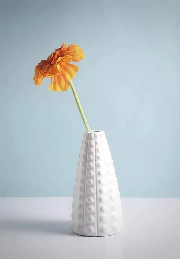 White_Ceramic_Corn_Shape_Flower_Vase_For_Decor_7_Inch