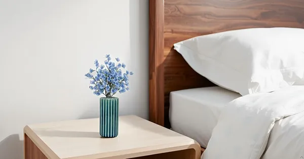 Ayla_Big_Vase_Blue_0_Ceramic_Flower_Vase_For_Living_Room,_Bedroom,_Dining_Table,_Home_Decoration,_Artificial_Flowers|D-_7_X_H_-_15_Cm|