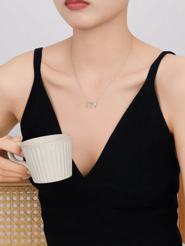 925_Silver_Elegant_Aura_Chain_For_Women