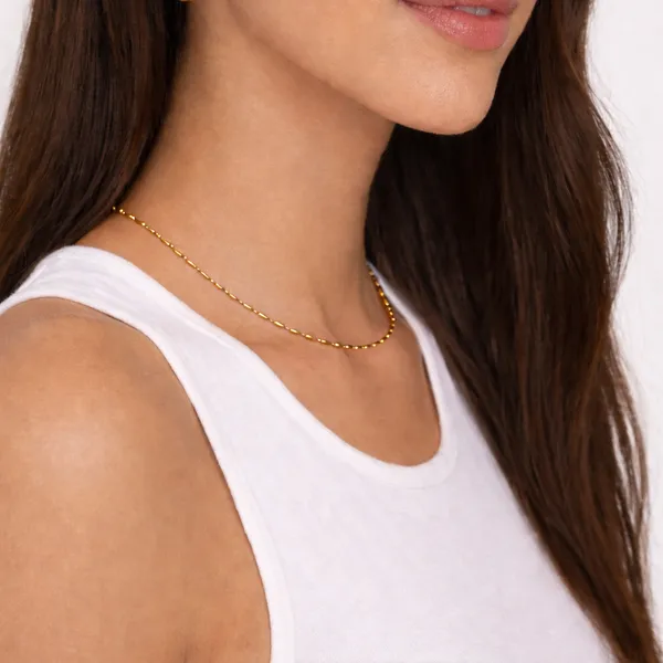 Ridhvee_Anti-Tarnish_Gold_Plated_Delicate_Chain_Necklace_For_Women_&_Girls_|_Minimalist_Elegant_Gold_Chain_|_Skin_Friendly_Lightweight_Fashion_Jewellery_|_Rv-At-Cpd-010
