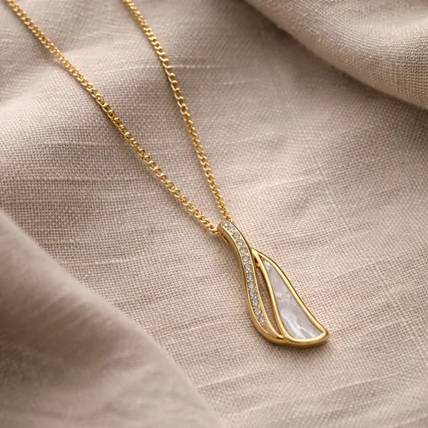 RIDHVEE_Designer_Crystal_Pendant_Necklace_for_Women_|_Anti-Tarnish_Gold_Plated_Chain_with_American_Diamond_Accent_|_Elegant_Minimalist_Daily_Wear_&_Party_Wear_Jewellery_(RV-AT-CPD-027)