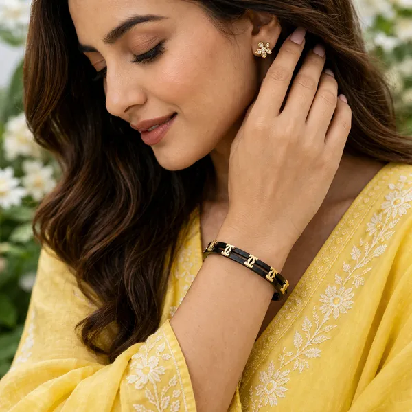 RIDHVEE_Premium_Anti-Tarnish_Black_&_Gold_Plated_Kada_Bangle_for_Women_|_Luxury_Designer_Bracelet_|_Skin_Friendly_Waterproof_Daily_Wear_Jewellery_Gift_for_Girls_&_Women_RV-AT-KAB-026