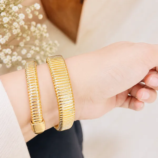 RIDHVEE_Premium_Gold_Plated_Bracelet_Watch_for_Women_|_Anti-Tarnish_Skin_Friendly_Designer_Snake_Chain_Strap_Watch_with_Green_Dial_&_CZ_Stones_|_Luxury_Fashion_Jewellery_Watch_RV-AT-WTC-008