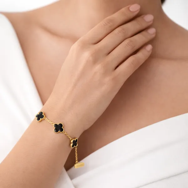 Ridhvee_Anti-Tarnish_Gold_Plated_Black_Clover_Charm_Bracelet_For_Women_&_Girls_|_Big_Clover_Design_Adjustable_Bracelet_|_Skin_Friendly_Lightweight_Fashion_Jewellery_|_Rv-At-Brc-015