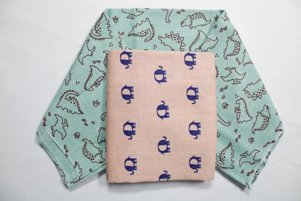 Printed_Bath_Towel_For_Kids_(Pack_Of_2)