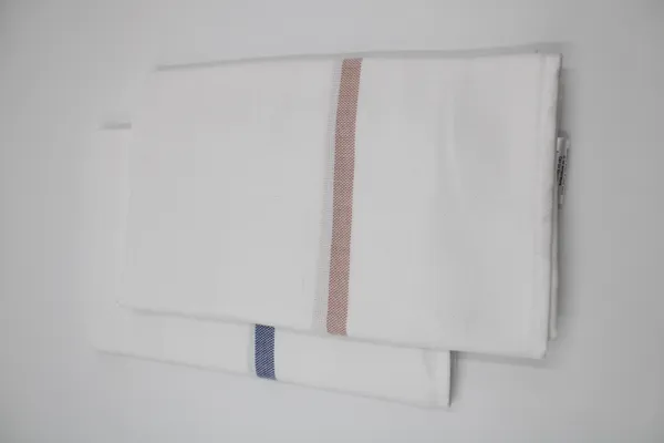 Pack_Of_4_White_Pure_Cotton_Bath_Towel_Pack_For_Adult