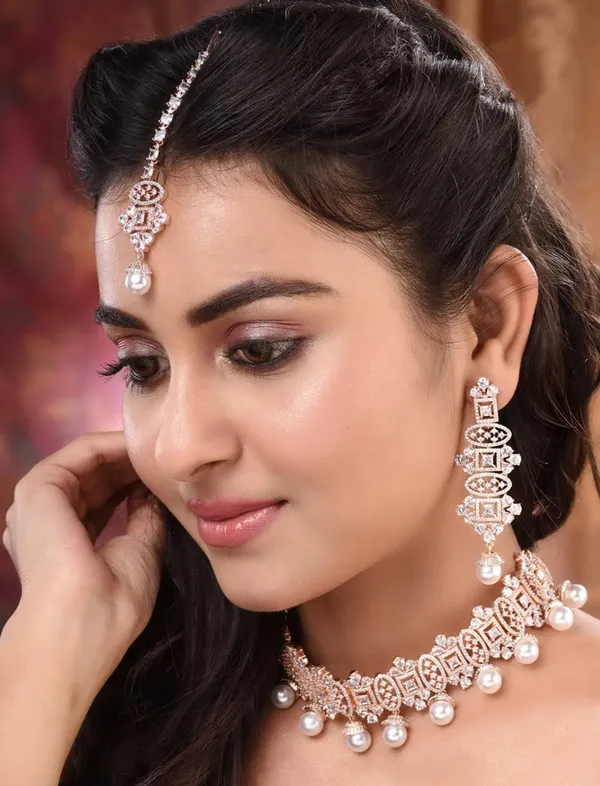Rose_Gold_And_Studded_Handcrafted_Choker_Jewellery_Set