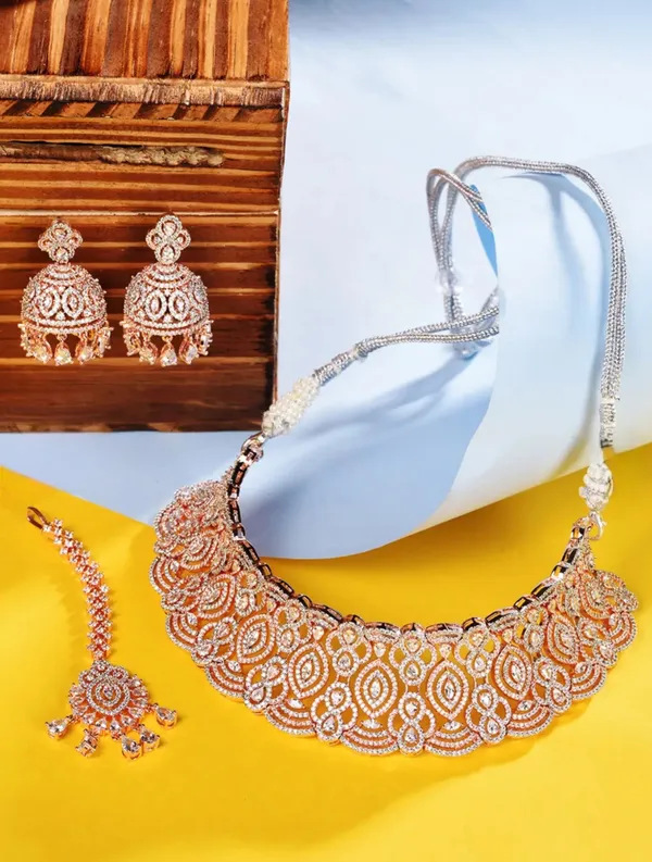 Gold_&_White_Ad_Stone_Studded_Jewellery_Set_For_Women