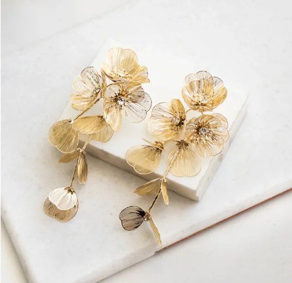 Light_Gold_Flower_Tassel_Statement_Earrings