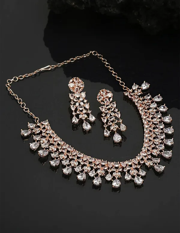 Rose_Gold_And-Studded_Jewellery_Set