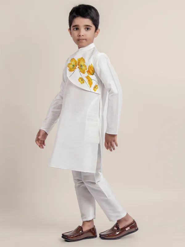 White_Printed_Kurta_With_Pyjama_Set_For_Boy