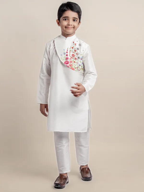 White_Printed_Kurta_With_Pyjama_Set_For_Boy