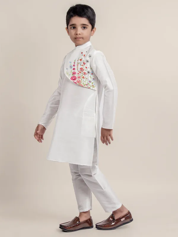 White_Printed_Kurta_With_Pyjama_Set_For_Boy