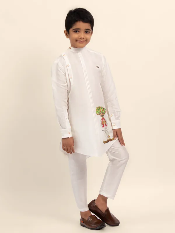 White_Printed_Kurta_With_Pyjama_Set_For_Boy