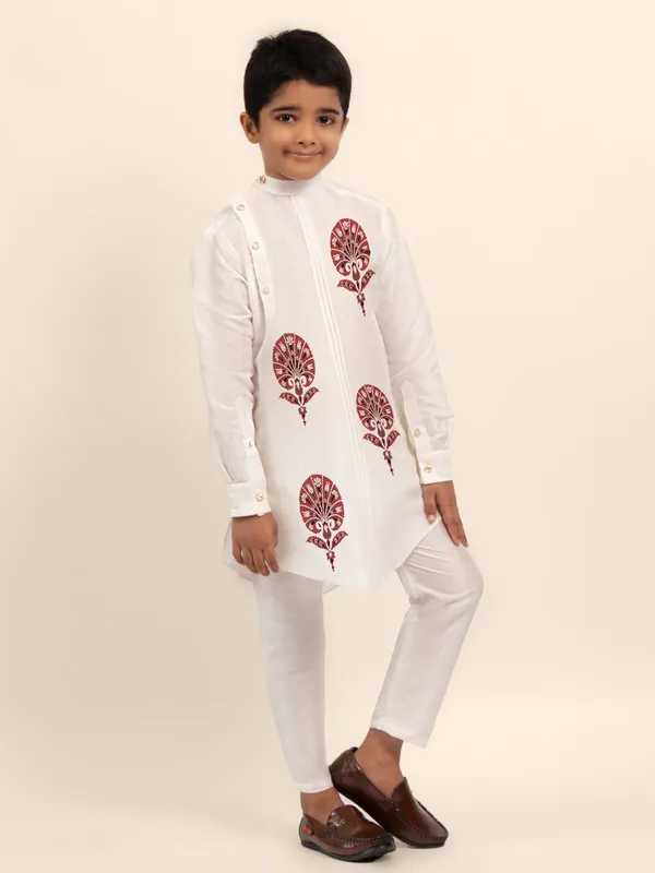 White_Printed_Kurta_With_Pyjama_Set_For_Boy
