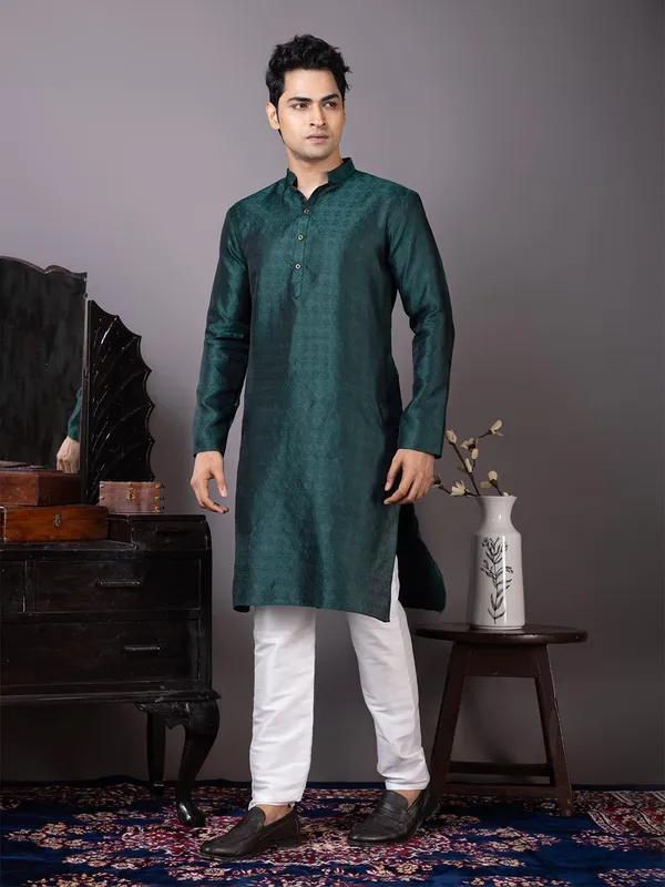 Green_Mandarin_Collar_Jacquard_Kurta_With_Pyjama_For_Men