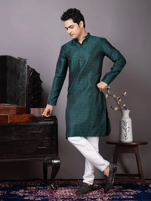 Green_Mandarin_Collar_Jacquard_Kurta_With_Pyjama_For_Men