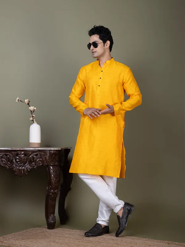 Yellow_Mandarin_Collar_Jacquard_Kurta_With_Pyjama_For_Men